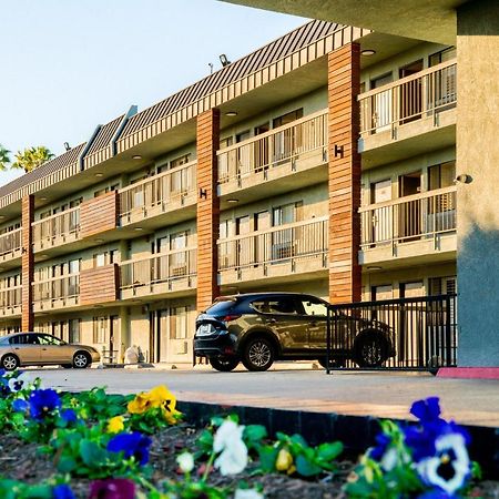 Gateway Inn Gardena Los Angeles South Exterior photo